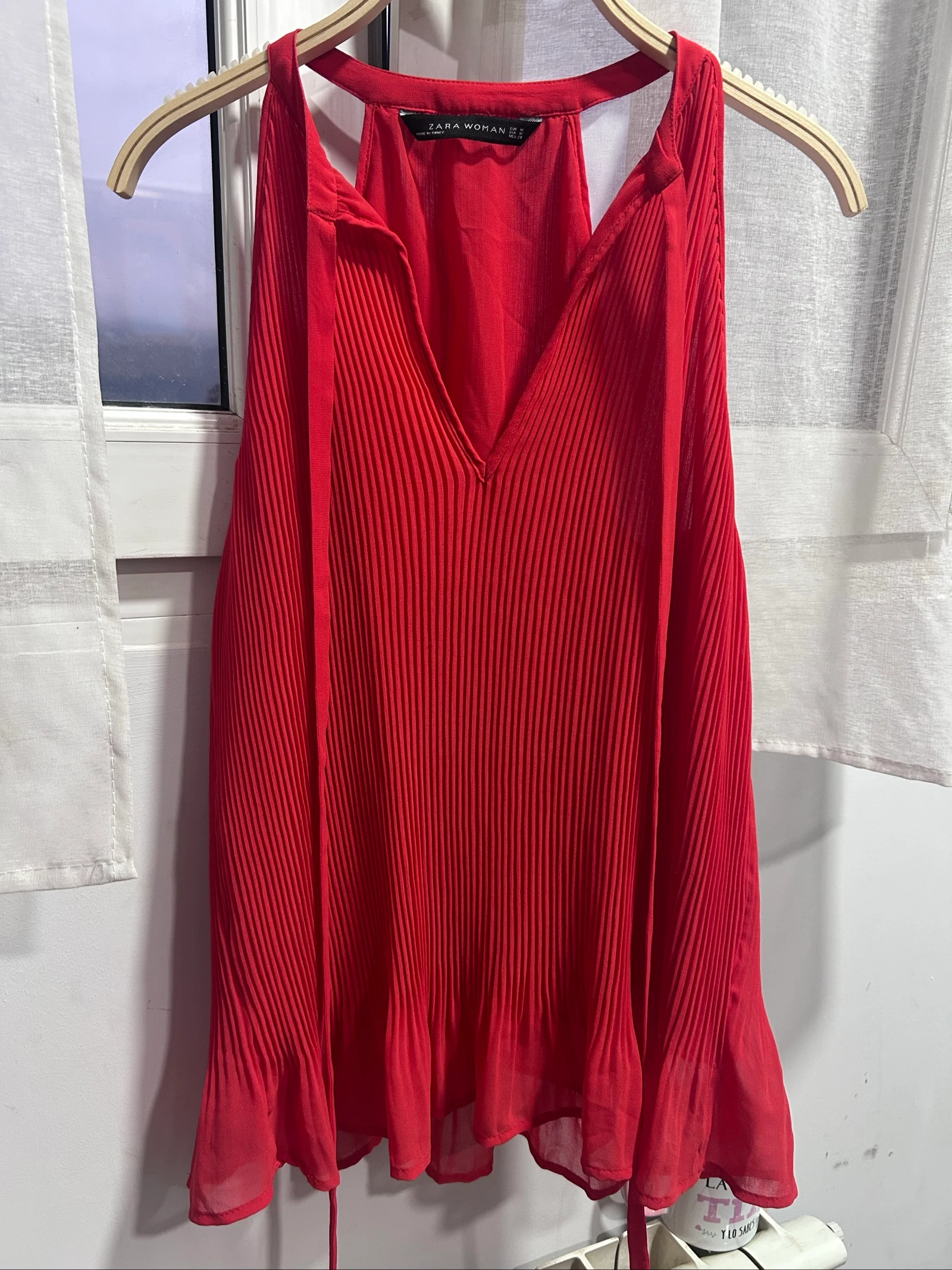 Camiseta roja Zara